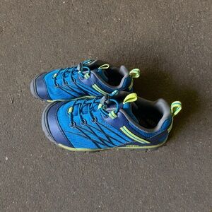 Keen Athletic Size 4 Shoes Youth